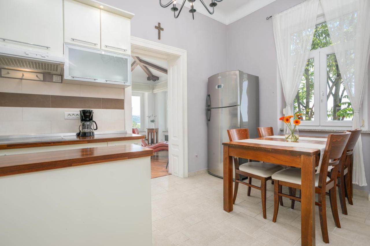 Apartment Gloria Opatija Ngoại thất bức ảnh